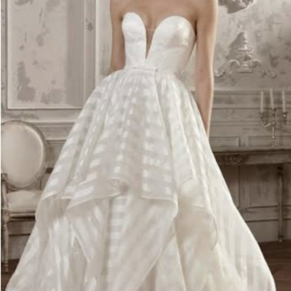 St. Patrick "Altafulla" Wedding Gown (Unaltered)